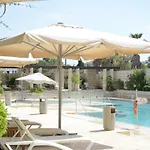 Andromeda Hill Apartments And Spa